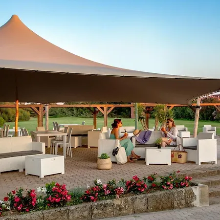 Parco Della Gallinara 4*