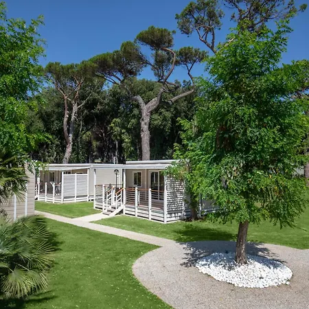 Prázdninový areál Parco Della Gallinara 4*