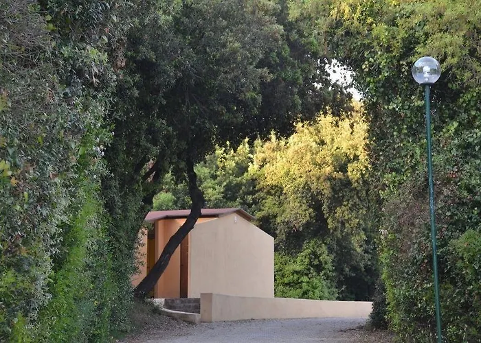 Parco Della Gallinara 4*