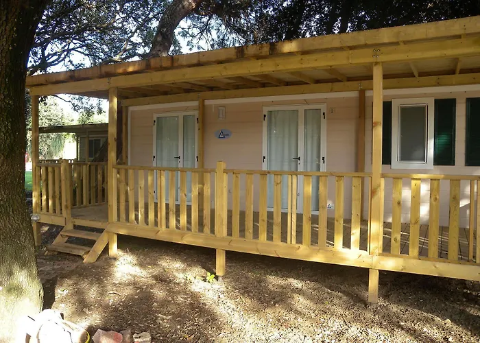 Parco Della Gallinara Tatil parkı Lido dei Pini